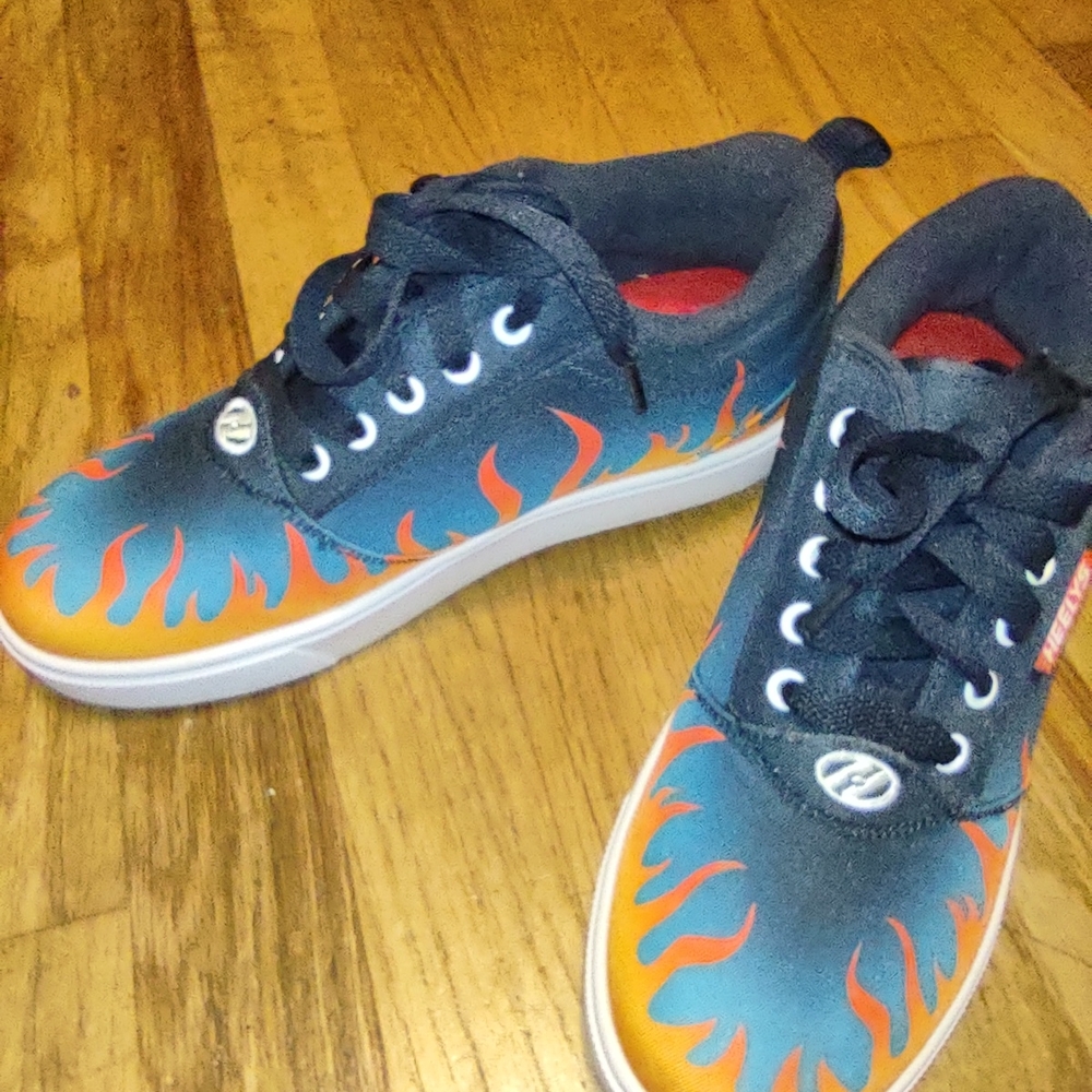 Heelys Flame Sneakers - Blue and Orange